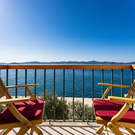 My Dalmatia - Sea View Riva 扎达尔